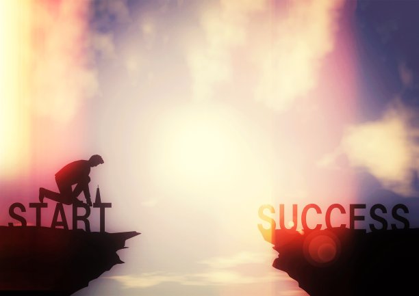 说明一个商人谁挑战商业成功的概念图片下载