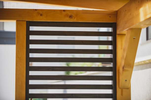 庭院木顶篷玻璃图片下载