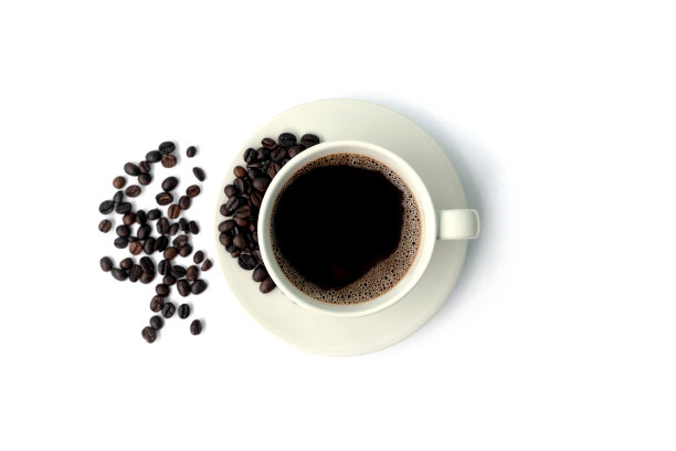 白色背景下的咖啡杯里的黑咖啡。剪切路径。图片下载