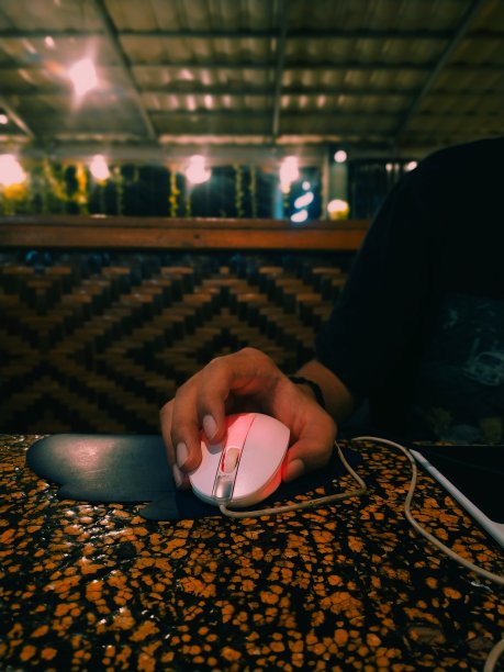 手用鼠标垫触摸图片下载