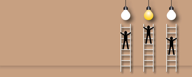 商人带着灯泡走上楼梯，想法做生意。图片下载