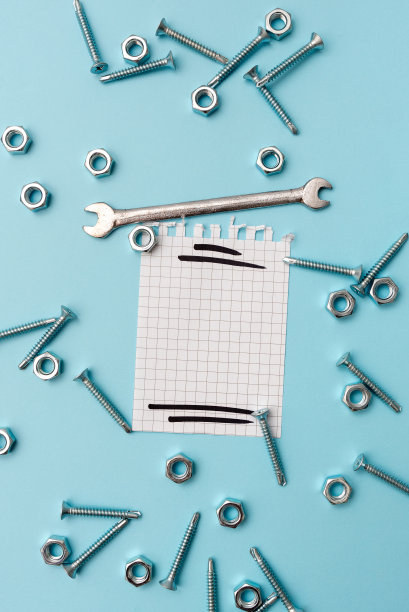 新想法，维修计划的头脑风暴，维修方案，施工项目，创造性思维螺母和螺栓模式，工具箱工具图片下载