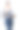 年轻快乐的亚洲女人站在白色的背景上，手持马克杯和笔记本电脑。聪明的女企业家的生活方式。带着笑脸的千禧一代办公室职员。图片下载