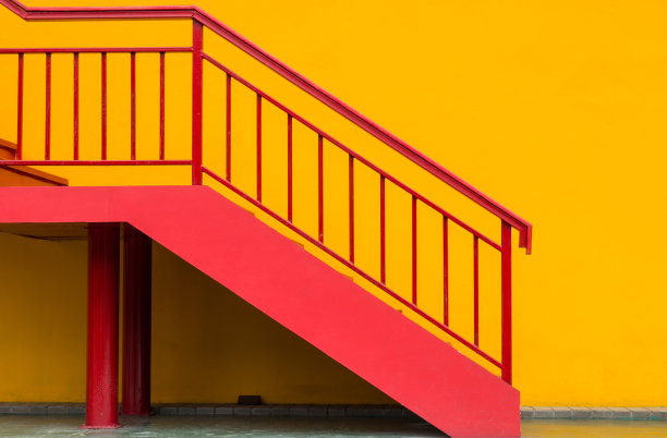 红色的楼梯图片下载