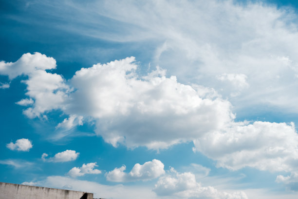 一堆云。图片下载