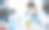 两名年轻研究人员在实验室工作的照片图片下载