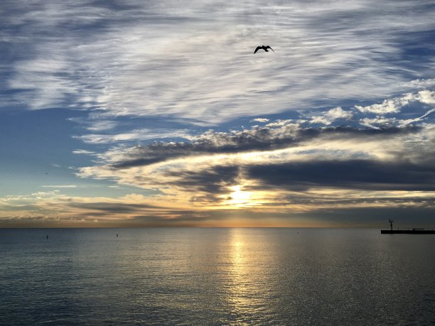 密歇根湖的日出图片下载