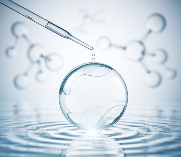 含化妆品精华液的化妆品吸管图片下载