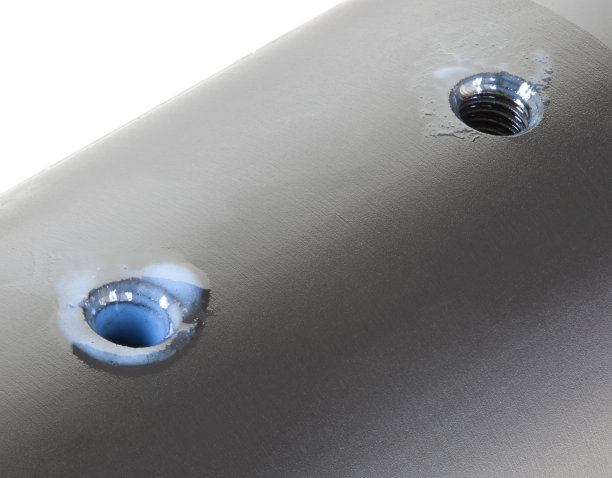 步枪上的孔洞用来安装带有威胁柜的瞄准镜图片下载