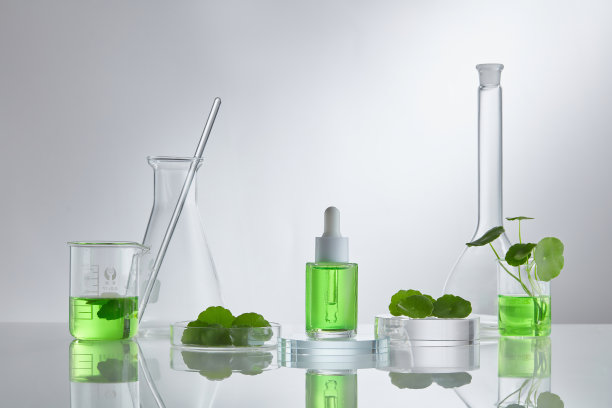 积雪草护肤产品及药物化学研究概念图片下载