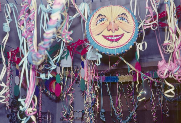 客厅里的新年装饰图片下载