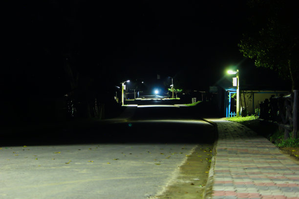 孟加拉国最受欢迎的旅游景点，宁静的萨耶克山谷的夜景图片下载