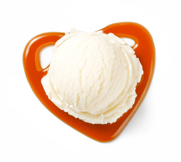 一勺焦糖冰淇淋。白色背景上的冰淇淋。完美的冰淇淋包装设计形象。图片下载