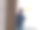 单身男人在约会前会整理房间图片下载