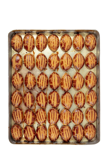 美味的土耳其甜sekerpare上。土耳其斋月甜塞克帕雷白色背景。图片下载