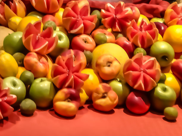 精心装饰的新鲜水果图片下载