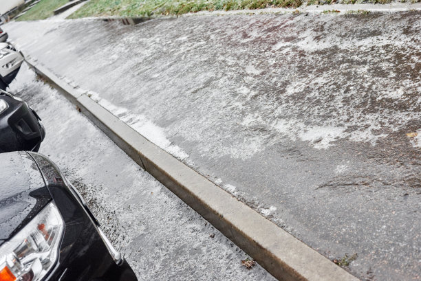 冬季霜冻人行道图片下载