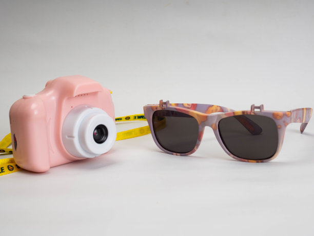 一张粉红色的相机玩具照片图片下载