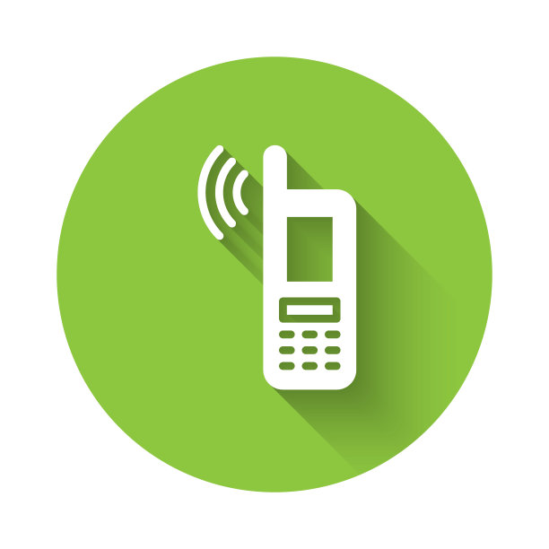 白色智能手机与免费wi-fi无线连接图标隔离与长阴影背景。无线技术，无线连接，无线网络。绿色圆圈按钮。向量图片下载