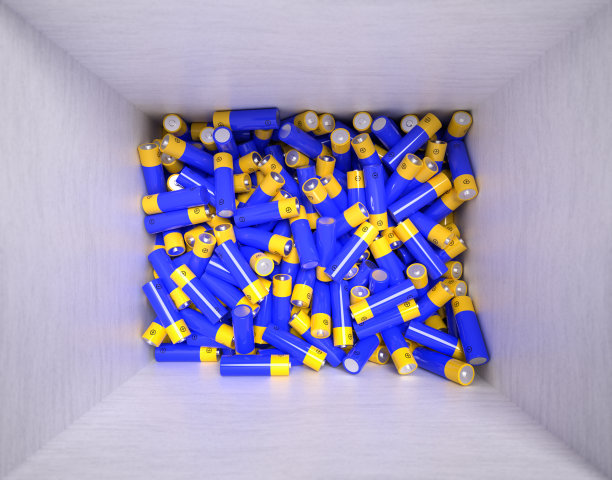 白盒子里装了几节AA电池。直接从上方拍摄。图片下载