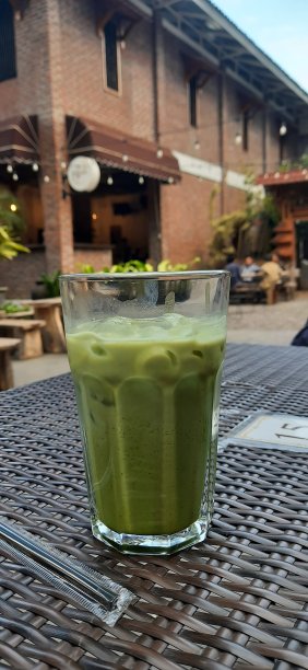 格林泰亚牛奶图片下载