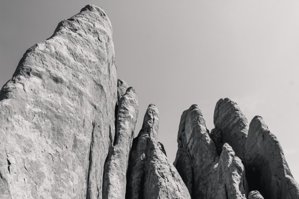 魔鬼营地附近的拱门国家公园的砂岩翅图片下载