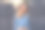 交叉双臂微笑的女人肖像图片下载