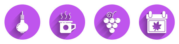 套洋葱杯茶、葡萄果和日历图片下载