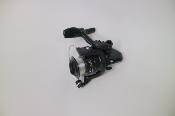 黑色钓鱼卷轴照片图片下载