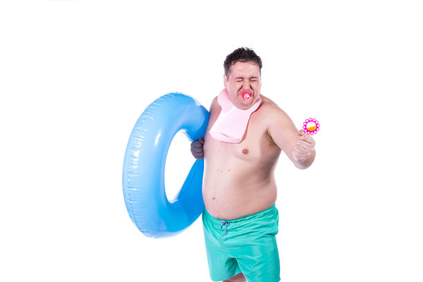 滑稽的胖子和节日。海上度假。图片下载