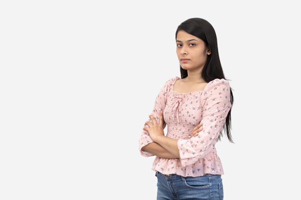 年轻的女孩库存图像在白色的背景图片下载