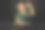 美丽的年轻女巫与红色口红在她的嘴唇和化妆召唤在黑色的背景，魔法仪式的财富。工作室的照片图片下载