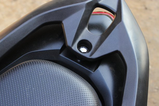 摩托车皮革质感的后座图片下载