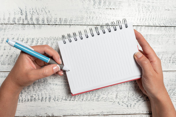 头脑风暴问题解决方案想法提出相关问题做重要笔记思考新想法打破困惑神秘写作提问图片下载