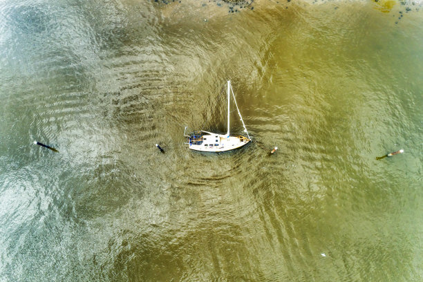 D布鲁克林游艇倾覆图片下载