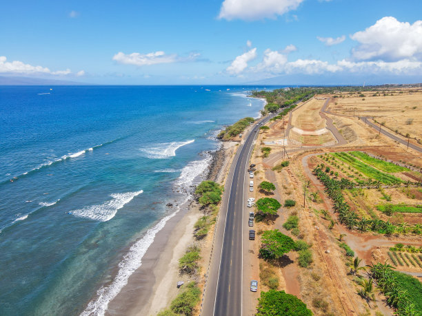 夏威夷毛伊岛海滩和海洋的鸟瞰图图片下载