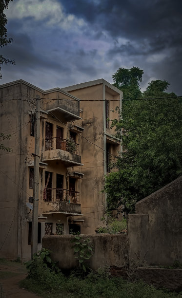 闹鬼的图片下载