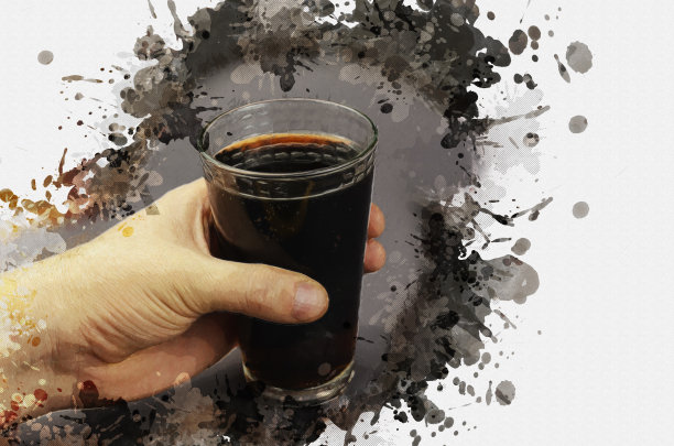 灰色背景上的手和一杯苏打水。男人的手握得住图片下载