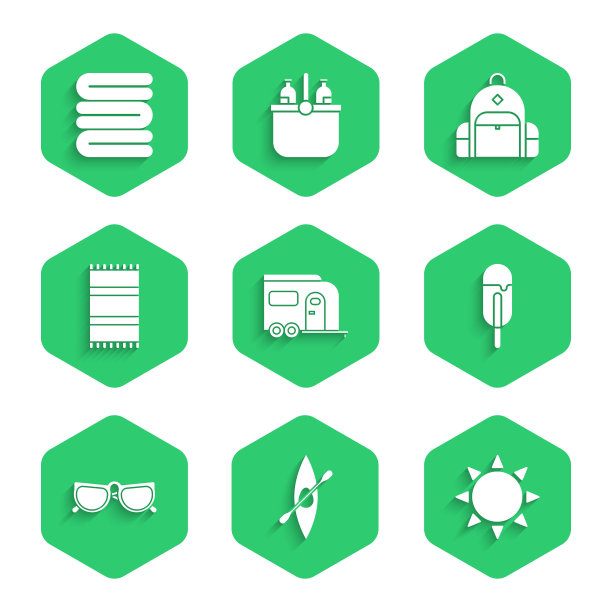 设置房车露营拖车，皮艇或独木舟和桨，太阳，冰淇淋，眼镜，海滩毛巾，徒步旅行背包和毛巾堆栈图标。向量图片下载