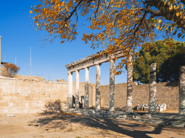 土耳其伊兹密尔的佩加蒙古城遗址图片下载
