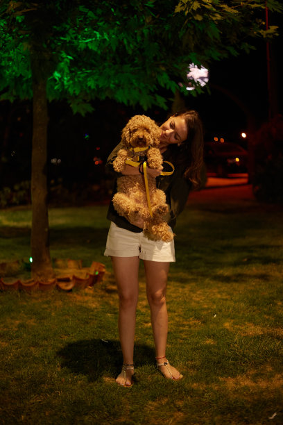 和朋友一起庆祝生日图片下载