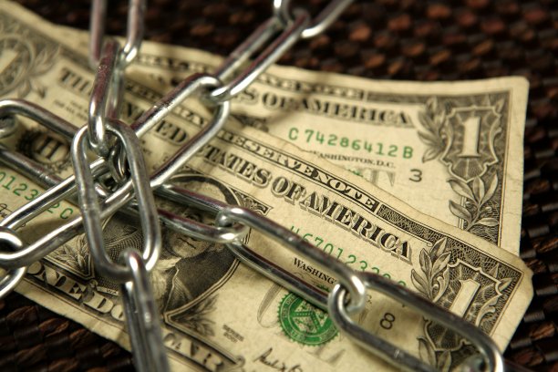 一美元钞票在连锁摄影棚拍摄图片下载