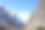白雪皑皑的山峦和蓝天的自然景观图片下载