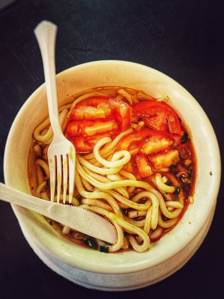 面条吃午饭图片下载