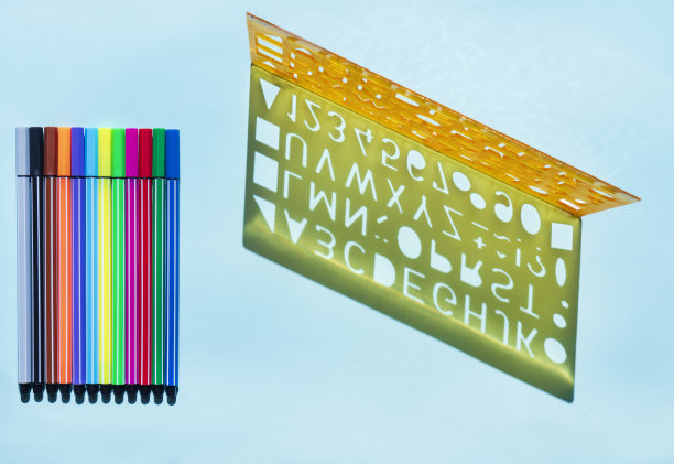 回到学校图片下载