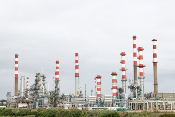 炼油厂工业综合企业图片下载