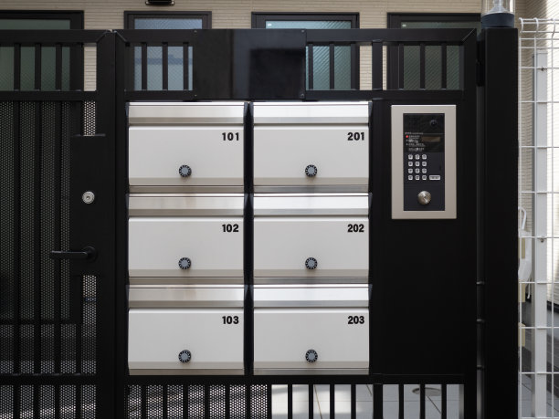 门口安装了公寓哨所和对讲机图片下载