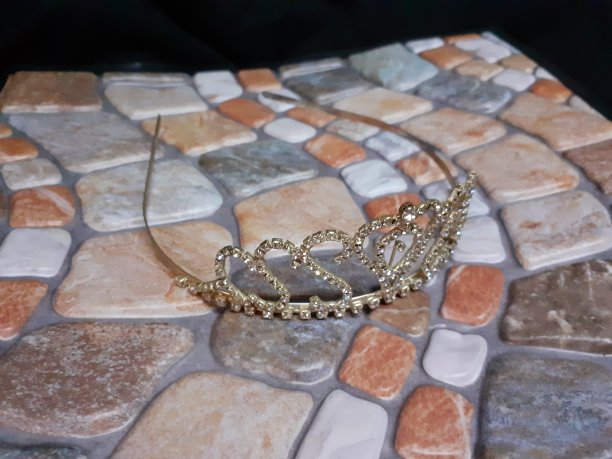 宝石钻石头饰特写图片下载