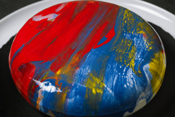 慕斯蛋糕与镜子糖霜图片下载