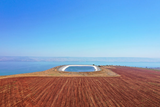 加利利海阿贝尔悬崖顶水库航拍图片下载